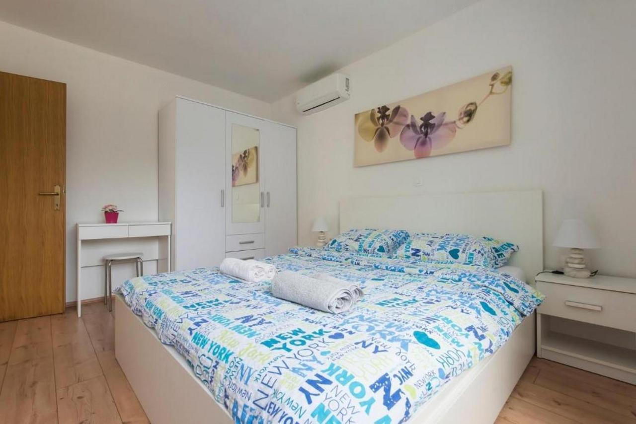 Apartments Villa Ema Zadar Bagian luar foto