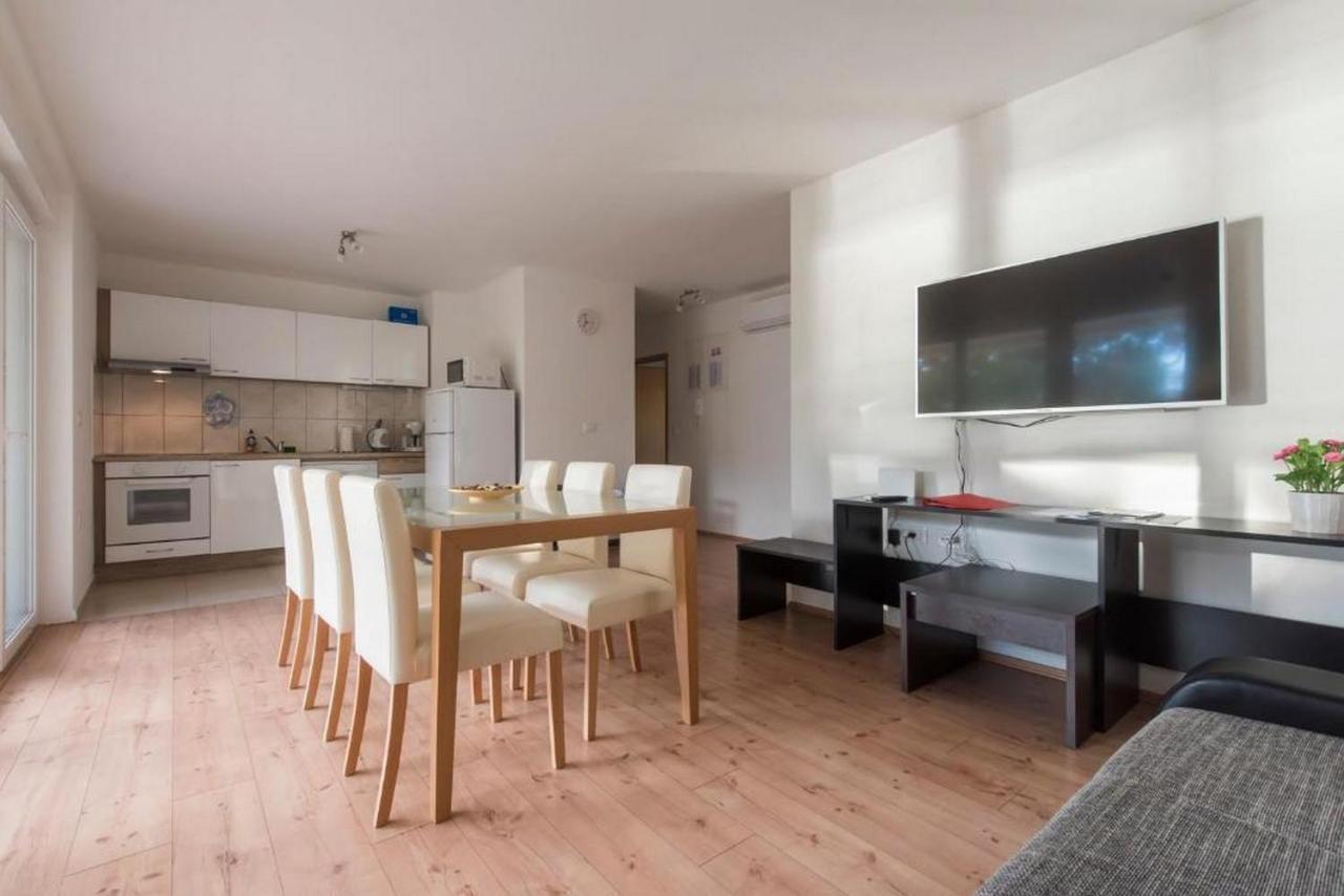 Apartments Villa Ema Zadar Bagian luar foto