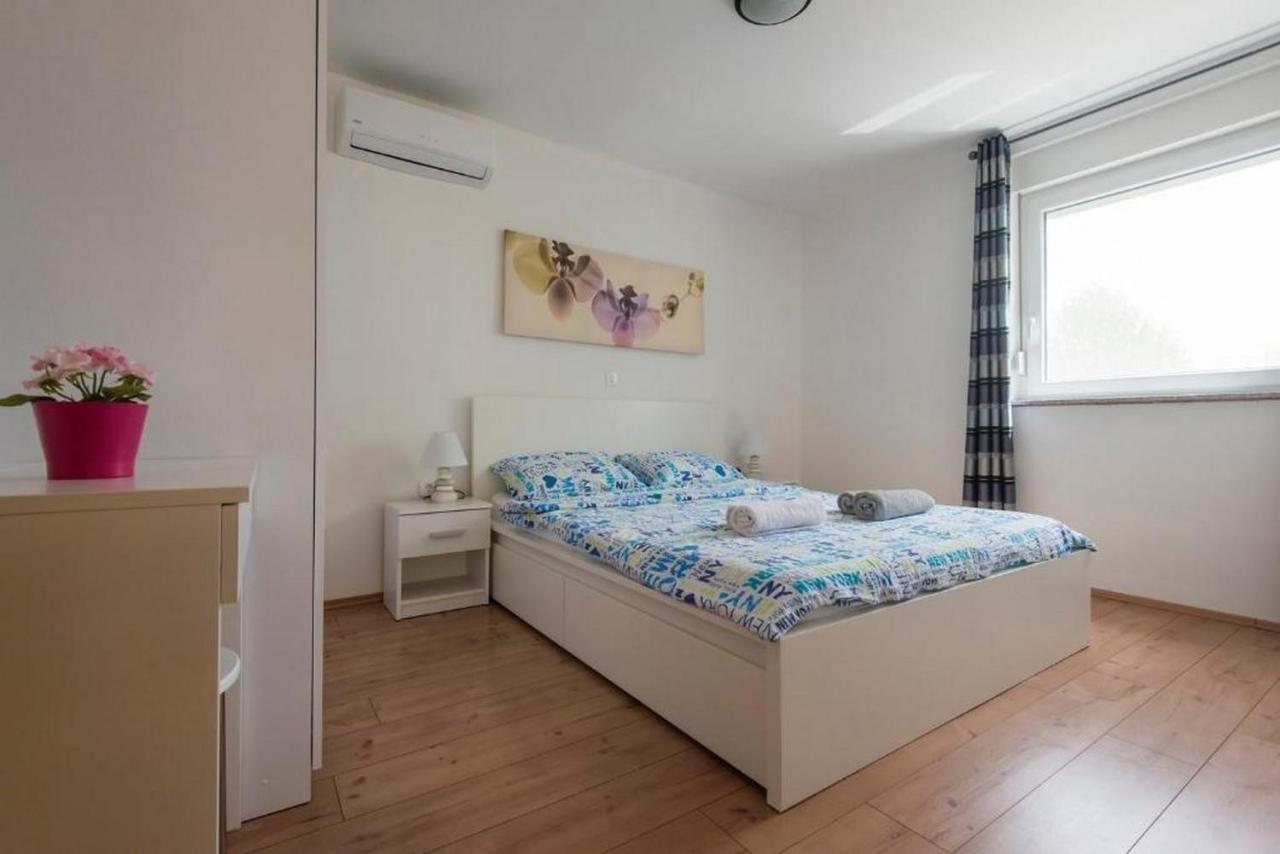 Apartments Villa Ema Zadar Bagian luar foto