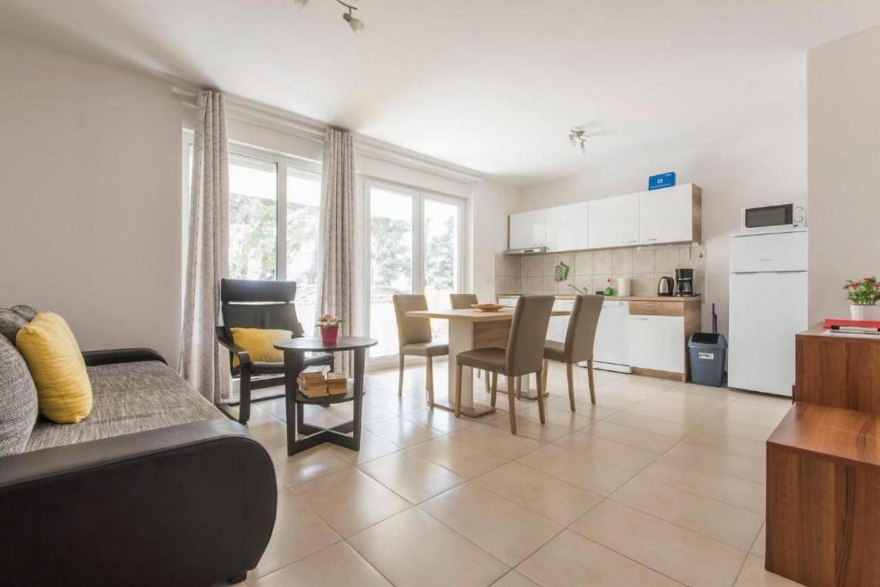 Apartments Villa Ema Zadar Bagian luar foto