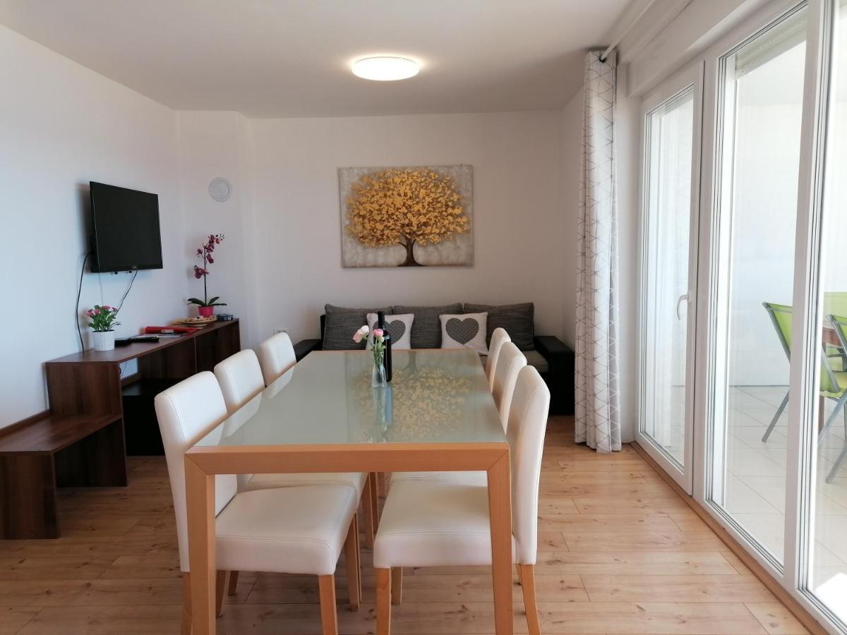 Apartments Villa Ema Zadar Bagian luar foto